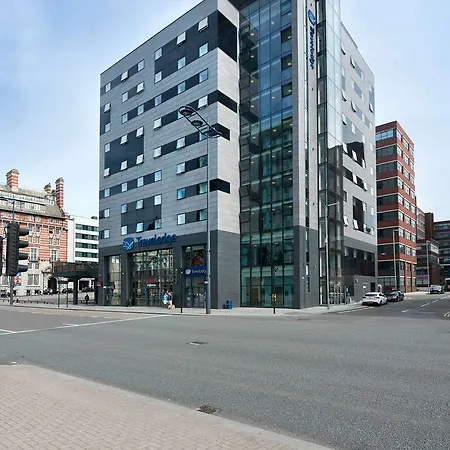 Travelodge The Hotel