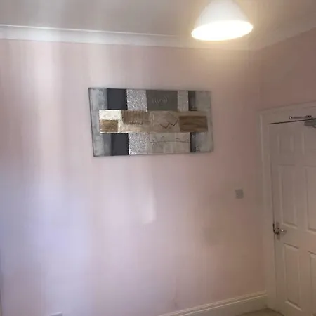 Гостевой дом Cheapsleepz 49 Moscow Drive 3*