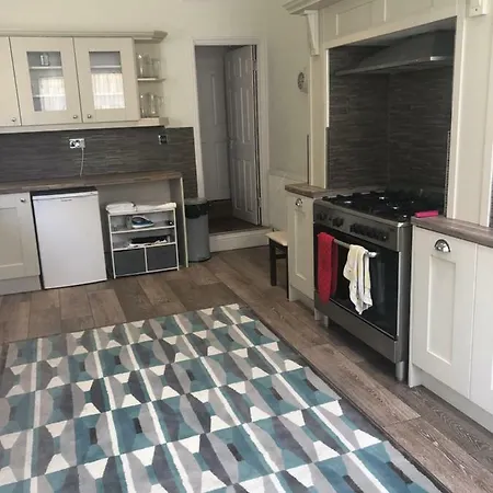 Cheapsleepz 49 Moscow Drive Гостевой дом