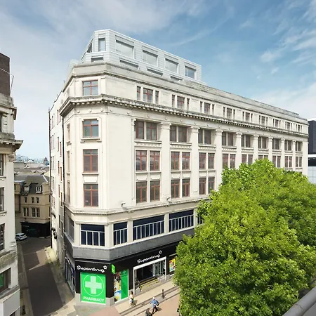 Caro Short - Parker Street Aparthotel 4*