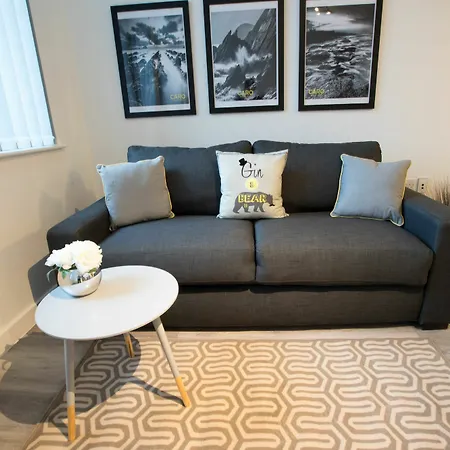 Caro Short - Parker Street Aparthotel Liverpool