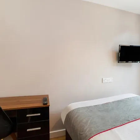 Oyo Vincent Hotel