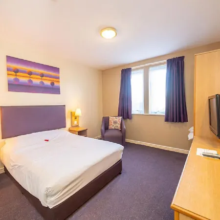 Stables Inn, Aintree Hotel 2*