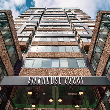Dream Silkhouse Court *