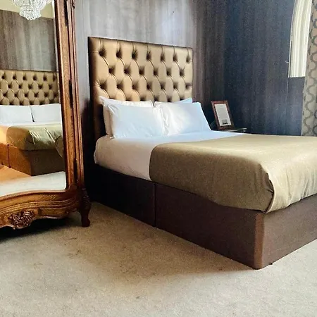 Hotel 30 Street 4*