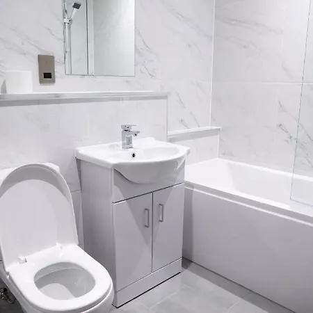 16 Queen Avenue Collection By Happy Days Liverpool