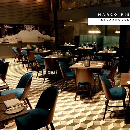 Indigo By Ihg Отель 4*