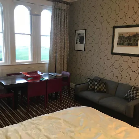 Aberley House * Waterloo