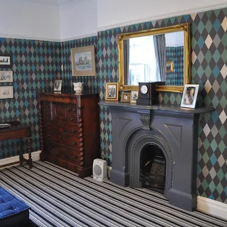 Aberley House Bed & Breakfast *
