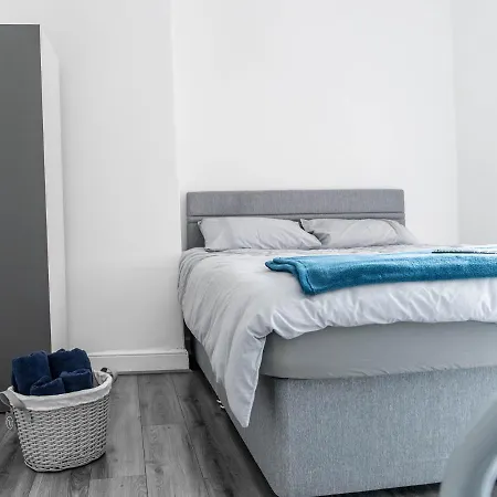 Apollocruz Scorton House 3* Liverpool