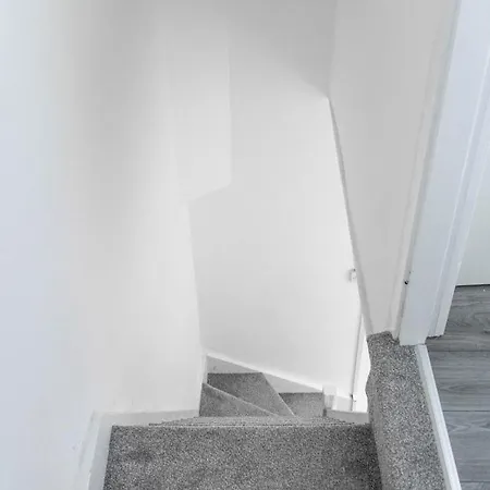 Konukevi Apollocruz Scorton House Liverpool