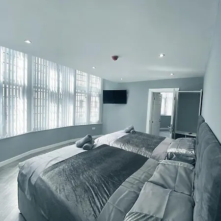Brownlows Hotel Liverpool