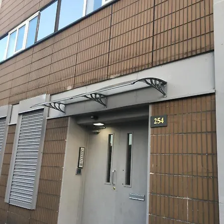 Apartment Flats Near Football Clubs