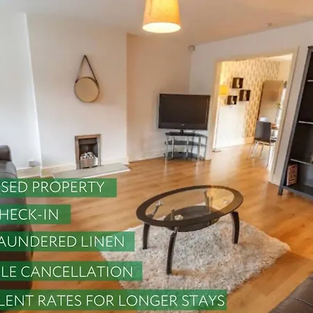 Πανσιόν Host - In A Spacious Coliving And Coworking With Garden, And Parking Close To Centre *