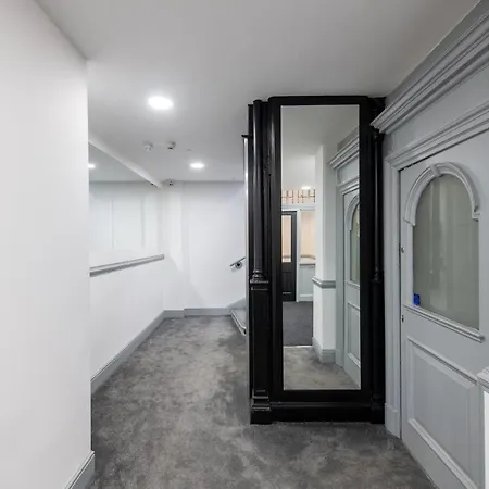 16 Queen Avenue Collection By Happy Days Liverpool
