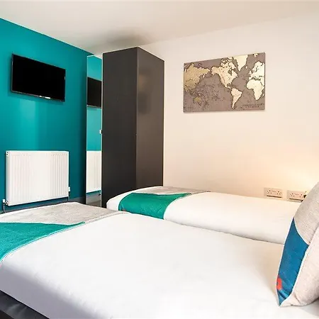 Oyo Grand Hotel