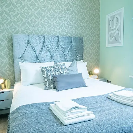 Luxe Near Albert Docks - 3 Graces - One - Business, Contract & Corporate Ready * Liverpool