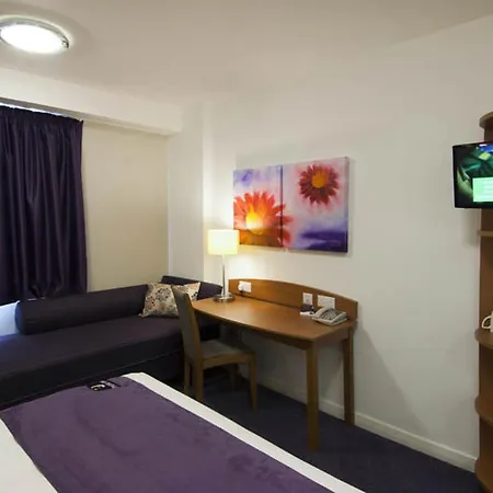 Premier Dock 3* Liverpool