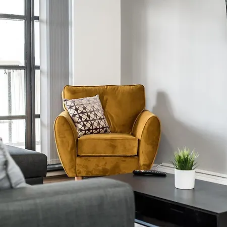 Host & - Manhattan House 14