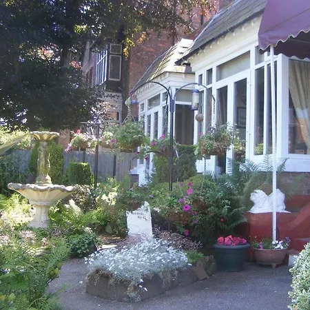 Shrewsbury 3*