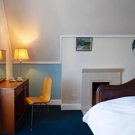 Bed & Breakfast Square Tree House Liverpool