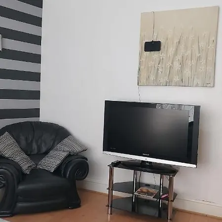 Spacious Double In Anfield Homestay