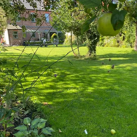 Holiday home Lyndhurst - Victorian With Heated Pool Liverpool