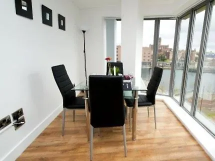 The Block Hotel apartamentowy 4*