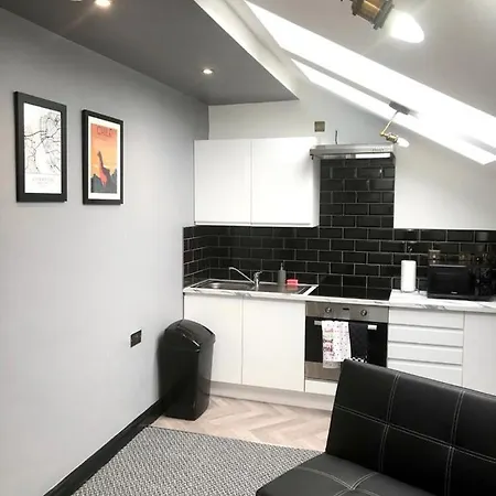 Clifton Apartment *