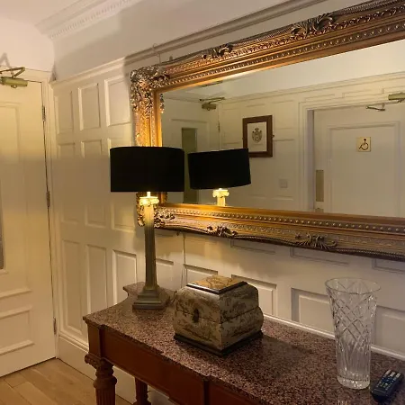 Beech Mount - Free Parking Hotel 3*