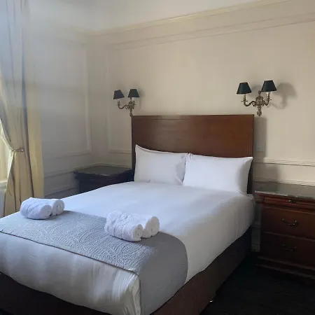 Beech Mount - Free Parking Hotel