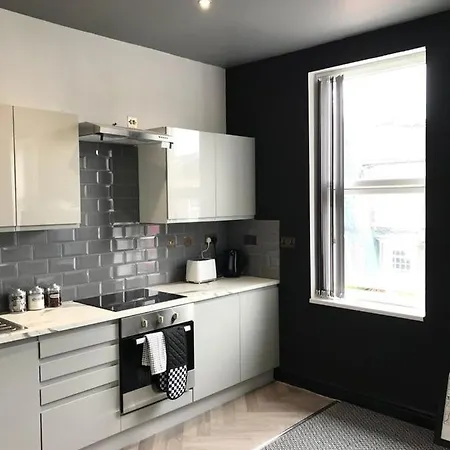 Apartment Clifton
