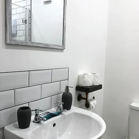 Clifton Apartment