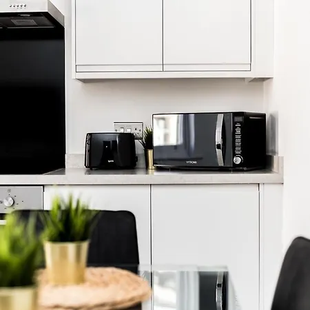 Castle Street By Ustay Apartamento *