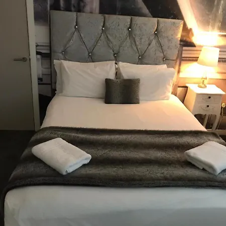 Apartamento Luxe Near Albert Docks - 3 Graces - One - Business, Contract & Corporate Ready