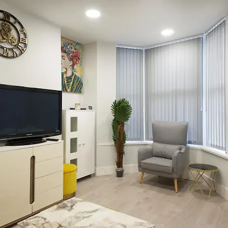 15 Selwyn Street, Luxury House Holiday home *