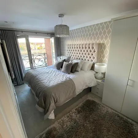 Liverool Dockside Apartment * Liverpool