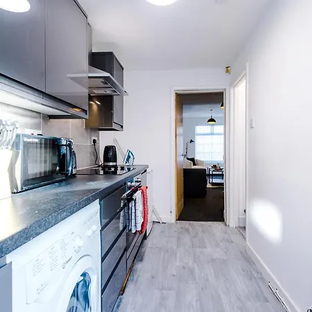 Holiday home Cozy Anfield House, Entire With Free Wifi & Netflix Liverpool
