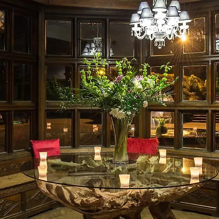 Hillbark & Hotel