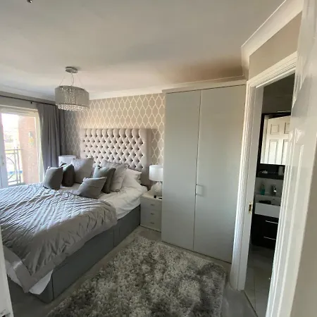 Liverool Dockside Apartment * Liverpool