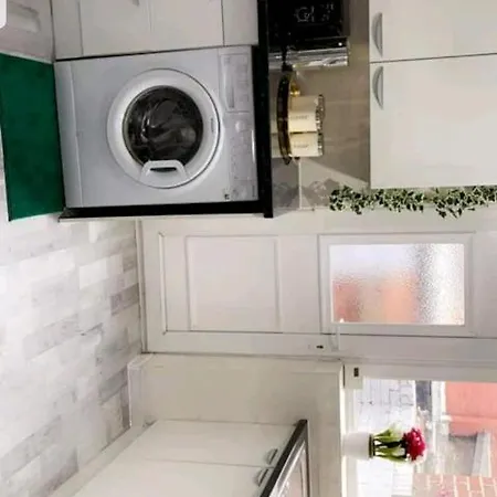 Appartement Cheerful 2 Bedroom House *