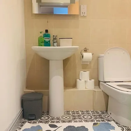 Beautiful In Castle Street, Centre Apartment *