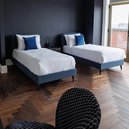 The Penthouse 360 By Epic ليفربول