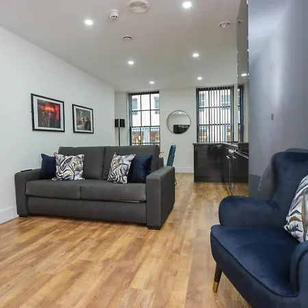 Concert Square By Happy Days Apartment *