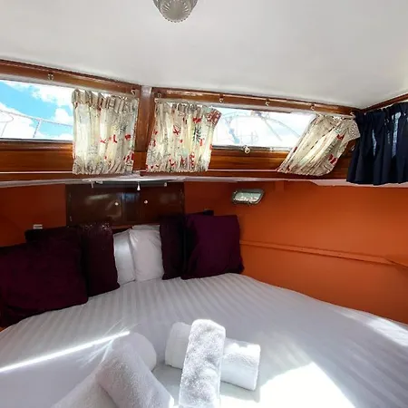 Båthotell Djinn Palace By Serviced Living Liverpool