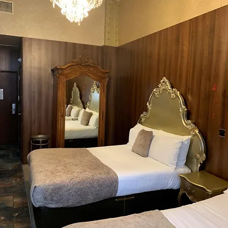 30 Street 4* Liverpool