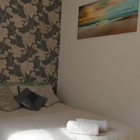 Homestay Spacious Double In Anfield