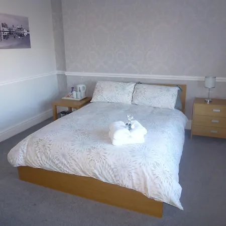 Hotel Orrell Park 4*