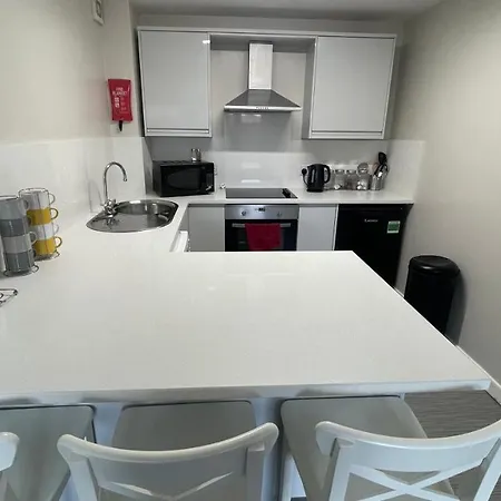 Mays - 102 Mill Street, Free Parking, 2 Minute Walk To Baltic Market And Centre - Sleep 1-10 Guests Aparthotel Liverpool