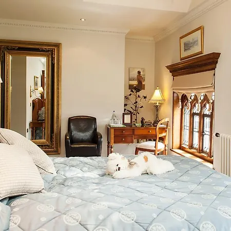 Hillbark & 5* Wirral